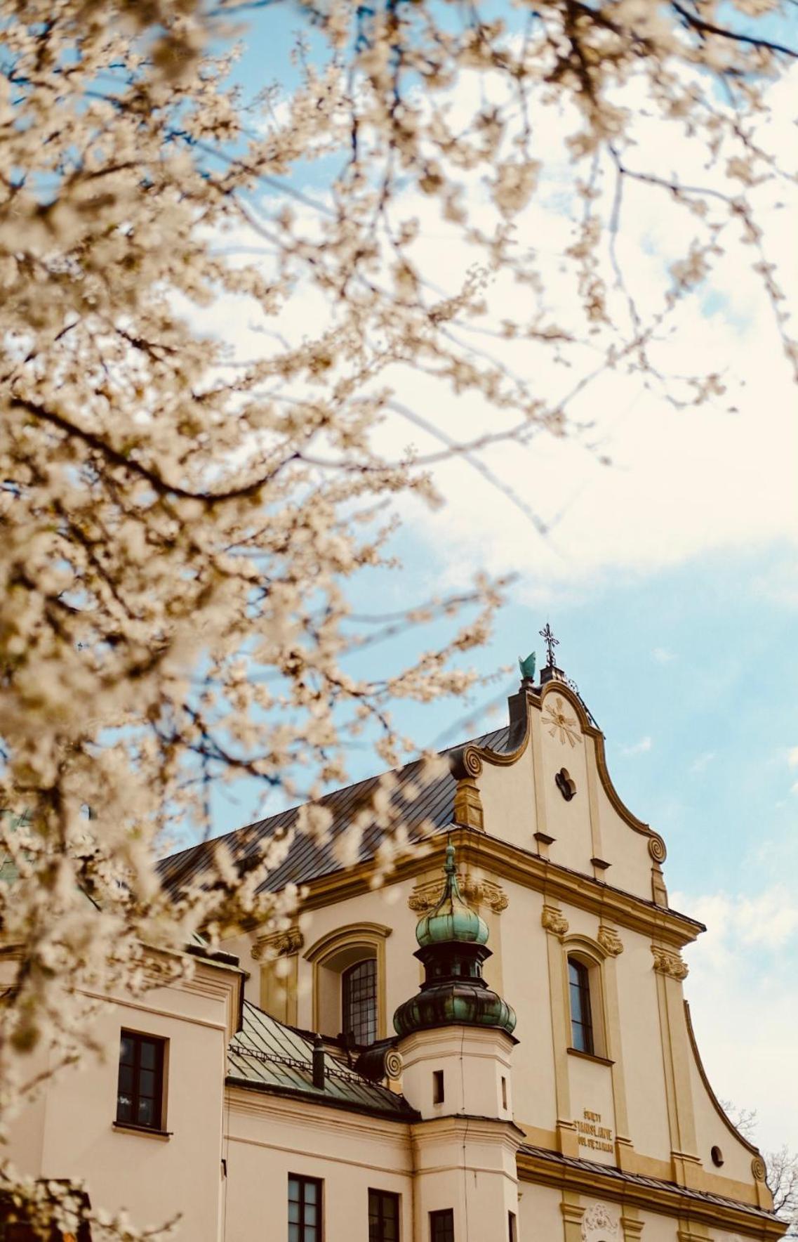 Well Well Aparthotel Cracovia Exterior foto